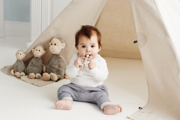 Прорезыватель Matchstick Monkey Обезьянка серая 10,5 см (MM-T-001)