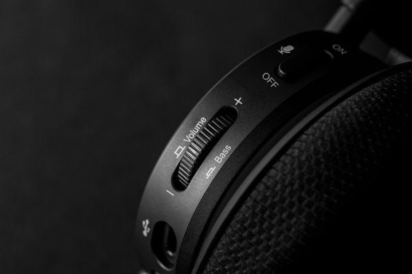 Гарнітура 1More Spearhead VR Over-Ear Mic Headphones (H1005) black 