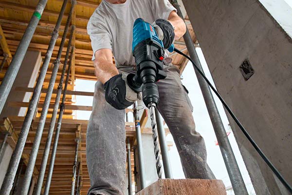 Перфоратор Bosch Professional GBH 220 06112A6020