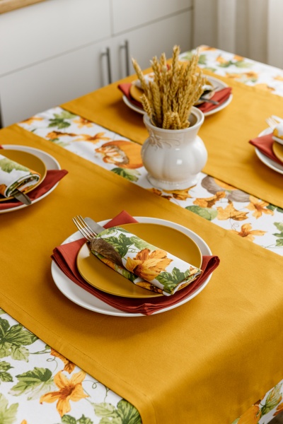 Скатерть Happy Fall 132x120 см оранжевый/белый с принтом Прованс 