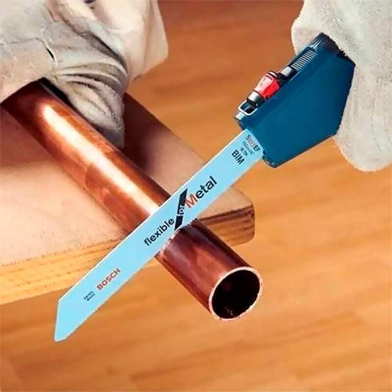 Ножевка-ручка Bosch для шабельных пил (2 полотна) 2608000495