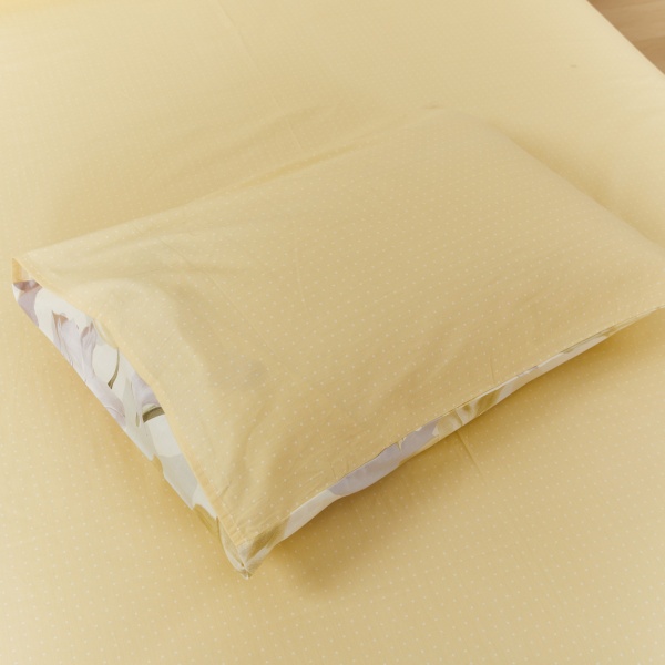 Комплект постільної білизни Roxana сімейний жовтий із білим La Nuit 