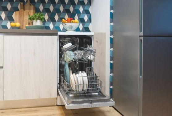 Посудомийна машина CDPH 2L949W