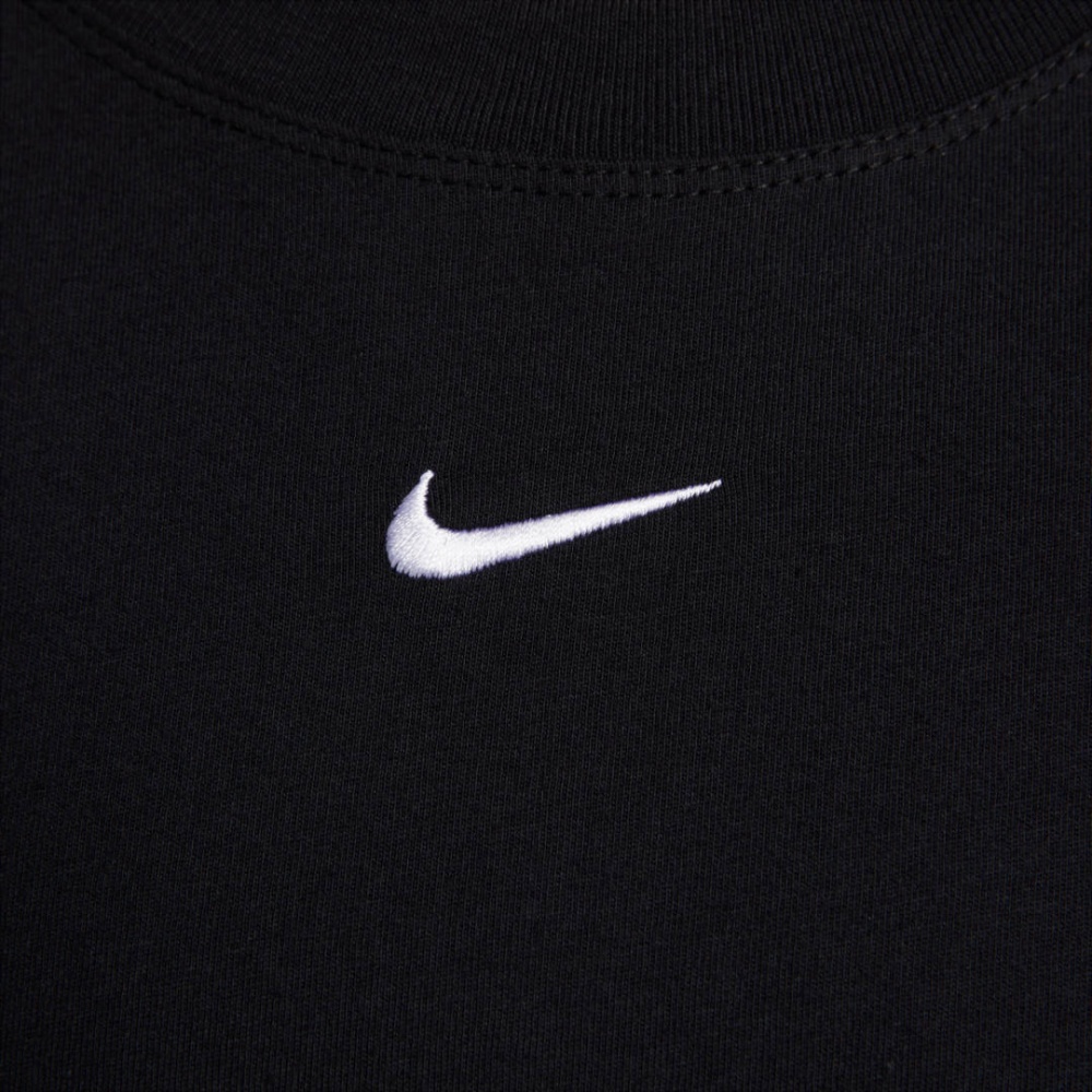Футболка Nike W NSW TEE ESSNTL LBR FD4149-010 р.S чорний