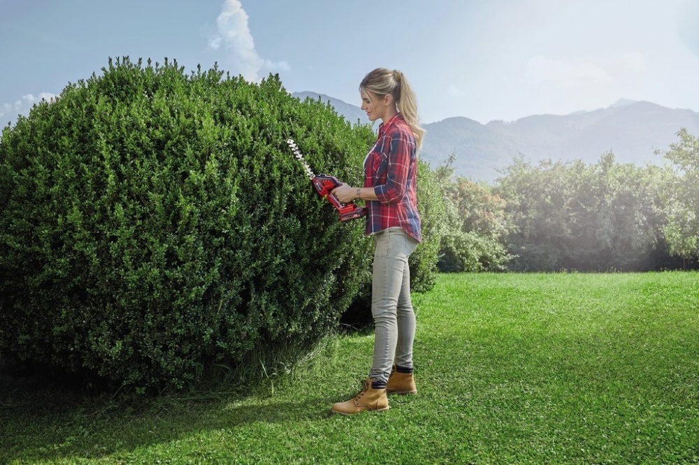 Ножницы для травы и кустов Einhell GE-CG 18/100 Li + 18V 2.5 Ah PXC Starter Kit 3410313 + 4512097