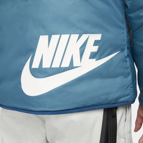 Пуховик Nike M NSW TF RPL LEGACY REV HD JKT DH2783-415 р.XL бирюзово-синий