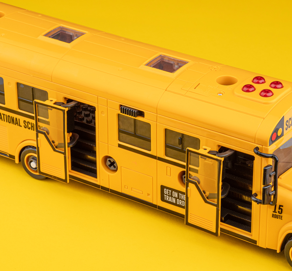 Автоконструктор Школьный автобус 1:24 532.02.03