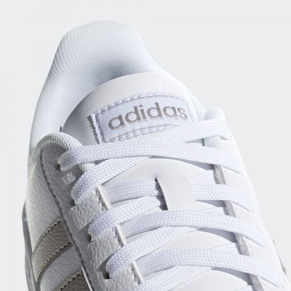 Кроссовки Adidas GRAND COURT F36485 р.UK 4 белый