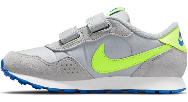 Кросівки Nike MD Valiant CN8559-015 р.US 1,5Y сірий