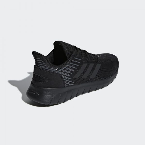 Кроссовки Adidas ASWEERUN F36333 р.9 черный