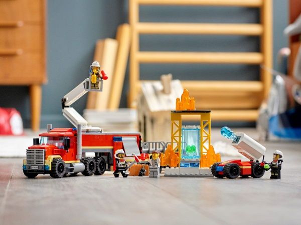 Конструктор LEGO City Команда пожарных 60282