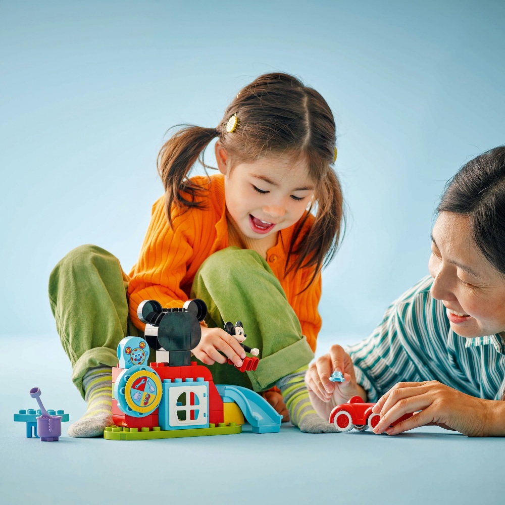 Конструктор LEGO DUPLO Микки Маус: Клубный дом и автомобиль 10454
