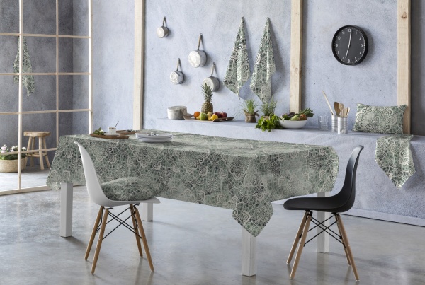 Скатерть Alain brown 150x150 см белый с синим Guy Laroche Paris 