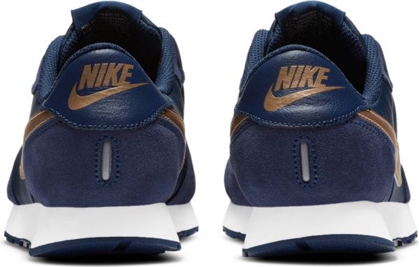 Кроссовки Nike MD VALIANT (GS) CN8558-401 р.4.5Y голубой