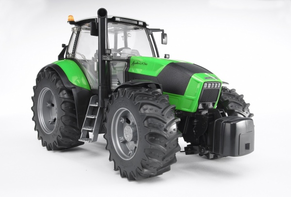 Трактор Bruder Deutz Argotron X720 1:16 03080
