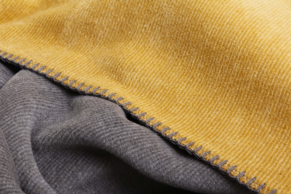 Плед Melange-Df Gold-Silber 150x200 см серый с желтым Joop! 