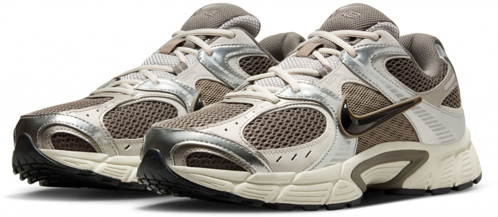 Кросівки Nike V5 RNR HJ5228-200 р.45,5