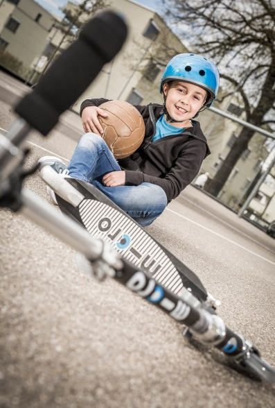 Самокат Micro Mobillity Systems Micro Sprite black stripe черный SA0133 