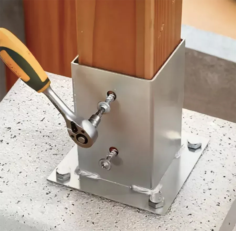 Опора колонны прямоугольная 100х100х150 т.1,5мм Профсталь