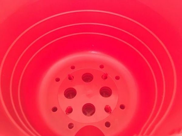 Горшок пластиковый Омела Омела Пастель 2,6 литра круглый 2,6л паприка 