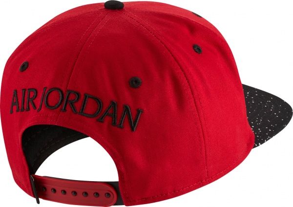 Кепка Nike JORDAN PRO CAP JM CLSCS CEMENT CU1985-687 OS красный