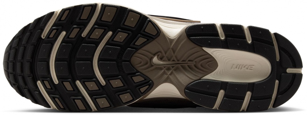 Кросівки Nike V5 RNR HJ5228-200 р.45,5