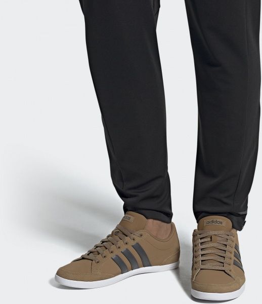 Кросівки Adidas CAFLAIRE EG4317 р.UK 10 коричневий