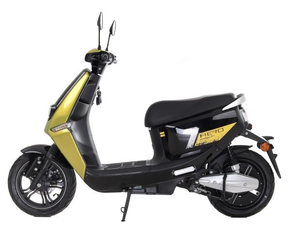 Электроскутер YADEA S-Like black/yellow 