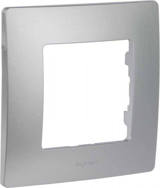 Рамка Legrand Etika универсальная алюминий 672551