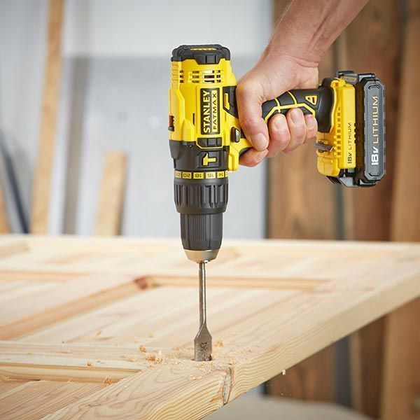 Шуруповерт ударный аккумуляторный Stanley FatMax FMC626C2K