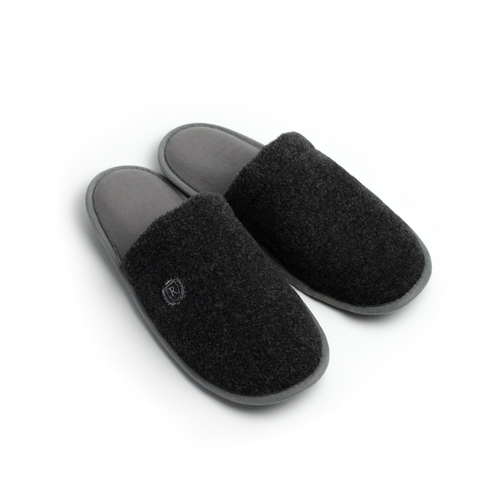 Тапки домашние Twins Lama с вышивкой 15898 р.42/43 серый с черным