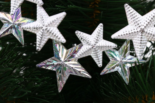 Подвеска пластиковая Global Treasure Веночек из звезд 14 см в ассортименте P2117014-B1/4