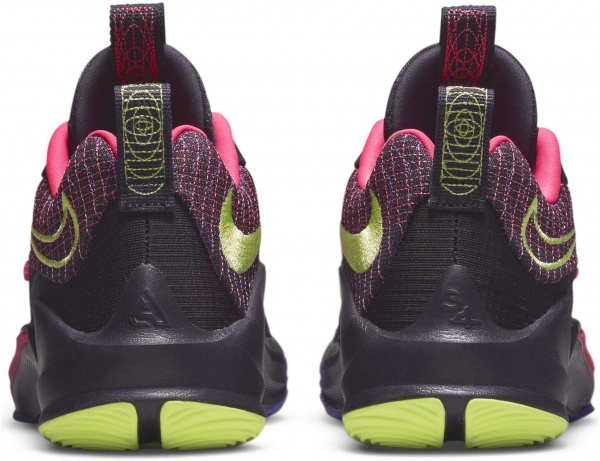 Кросівки Nike FREAK 3 (GS) DB4158-500 р.38,5 чорний