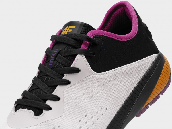 Кроссовки 4F SPORTSHOES F033 4FSS23FSPOF033-12S р.39 бежевый