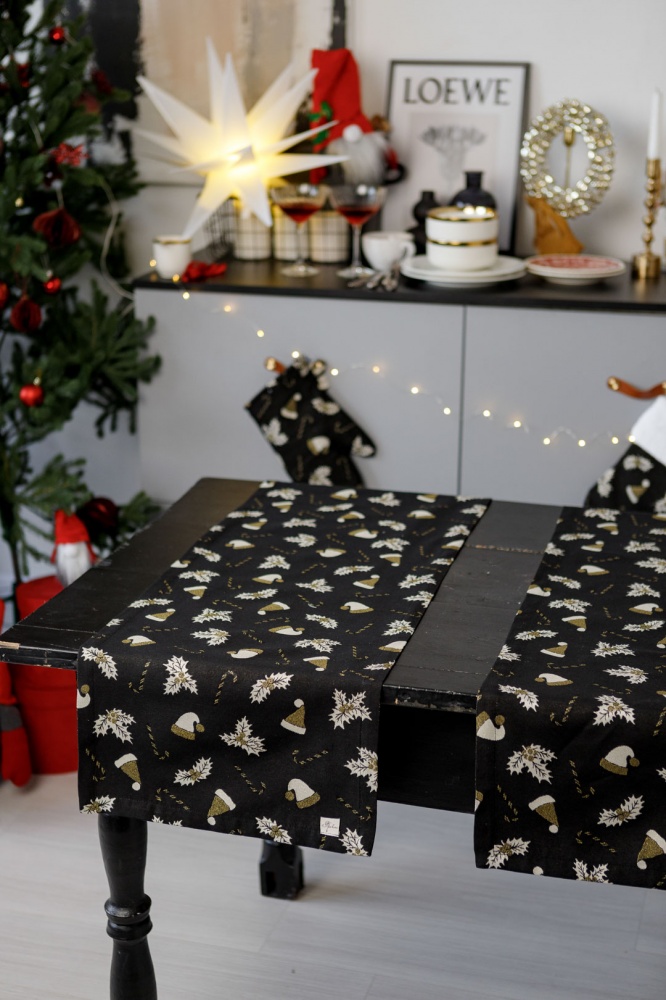 Дорожка (раннер) Шапочки на черном 140x180 см Прованс