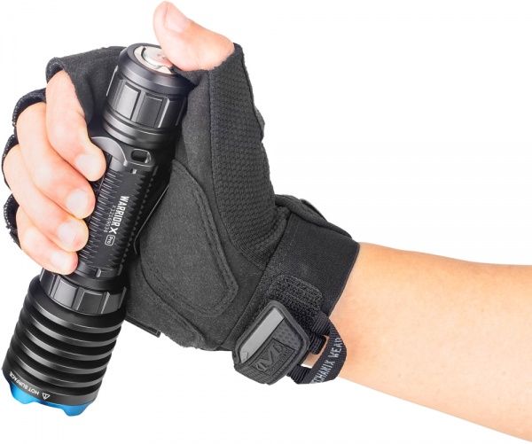 Фонарик Olight Warrior X Pro черный