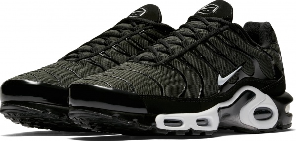 Кросівки Nike AIR MAX PLUS 852630-031 р.8 чорний