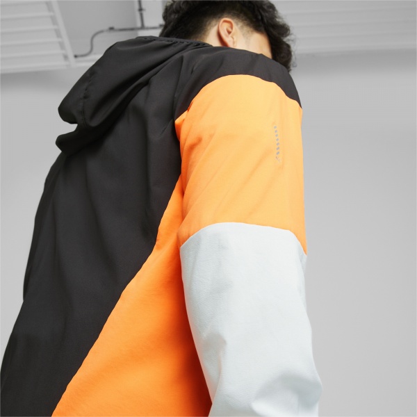 Ветровка Puma RUN LIGHTWEIGHT JACKET 52327451 р.XL черный