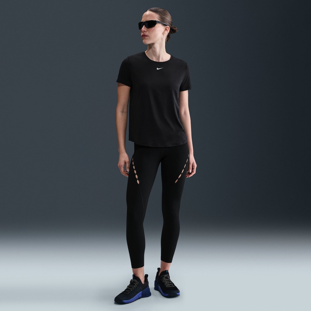 Футболка Nike W NK ONE CLASSIC DF SS TOP WT IB9408-010 р.XS чорний