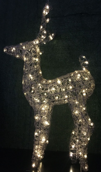 Декоративная фигура Euro Lucky Trading олень светодиодная (LED) 98 см 