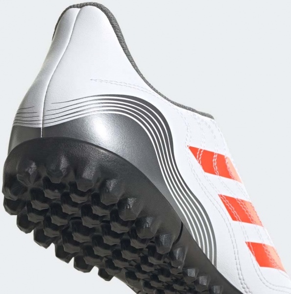 Футзальне взуття Adidas COPA SENSE.4 IN J FY6161 р.US 3 червоний