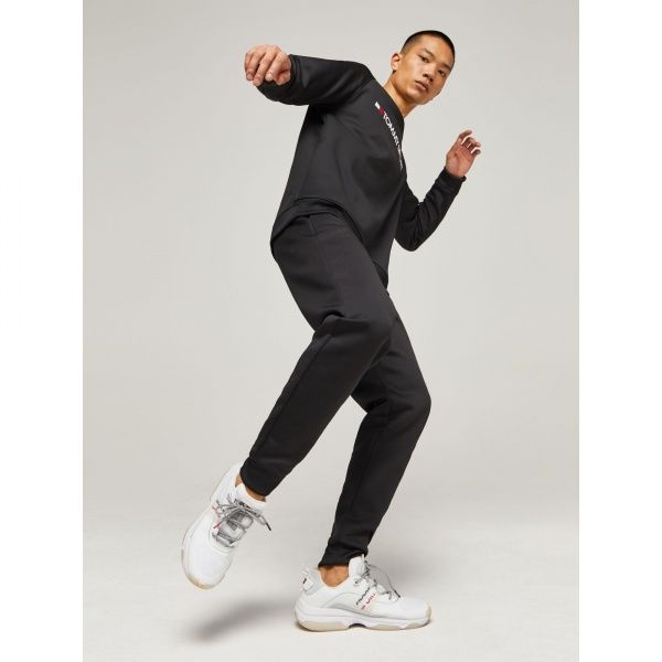 Брюки Tommy Hilfiger FLEECE HBR LOGO JOGGER S20S200189003 р. S черный