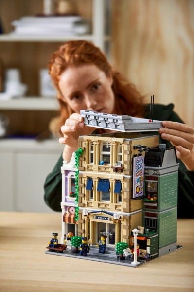 Конструктор LEGO Полицейский участок 10278
