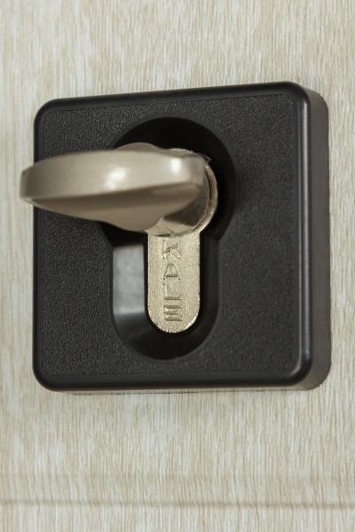 Двері вхідні Revolut Doors В-82 (квадро) Гладка 191 венге темний / дуб полярний 2050x850 мм праві