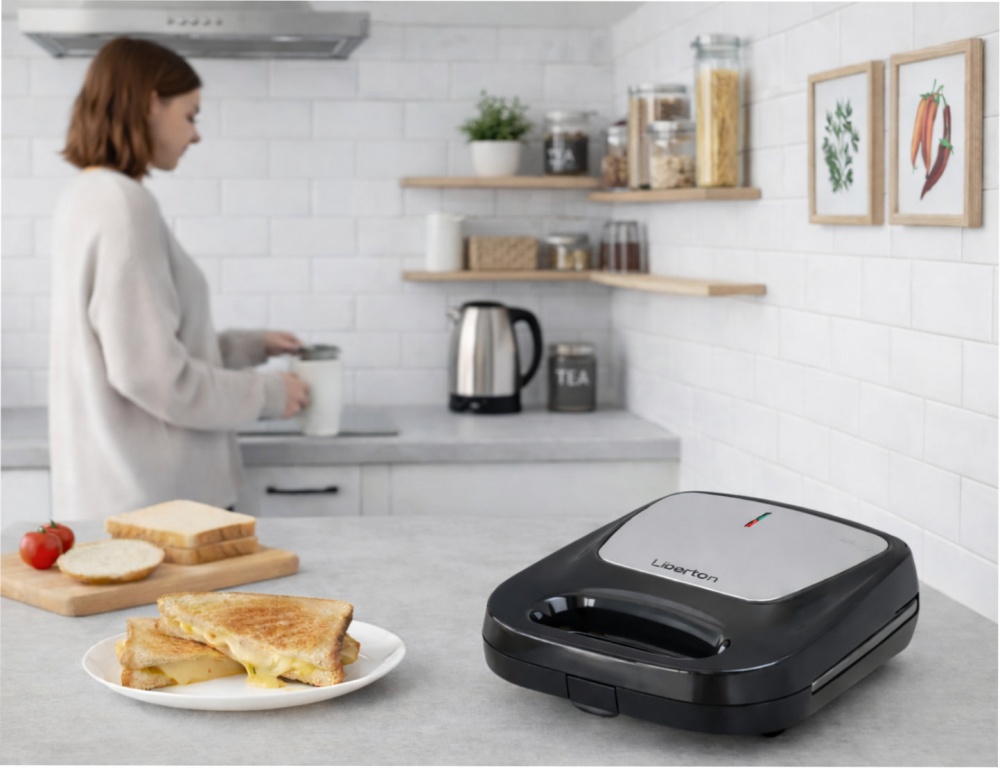 Сэндвичница Liberton LSM-5107