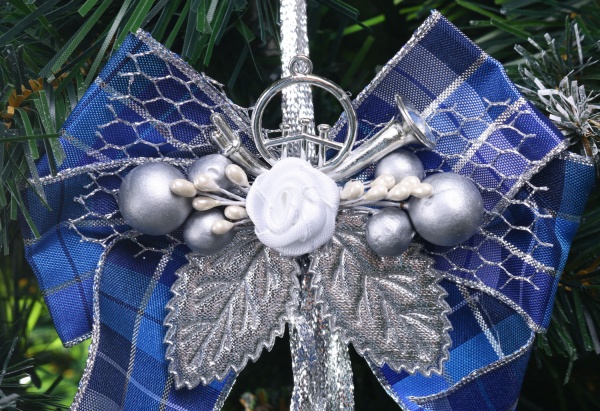 Подвеска Global Treasure Бант с кристалами 22 см в ассортименте P2106049AB