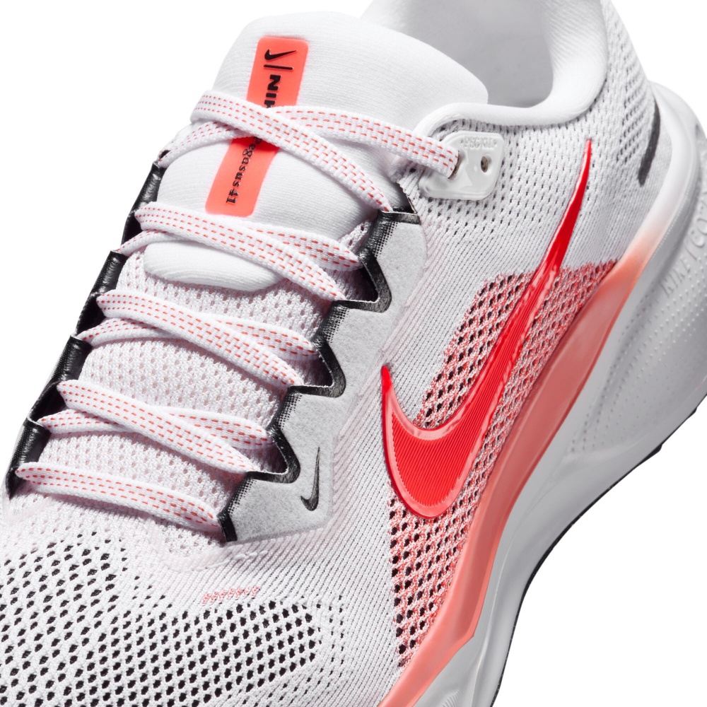 Кроссовки женские Nike PEGASUS 41 FD2723-109 р.37,5 белые