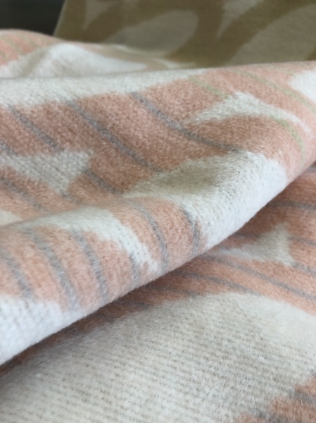 Плед Loop 150x200 см мульти Wohndecke 