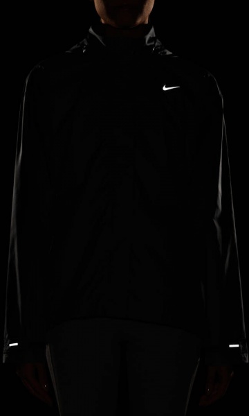 Вітрівка Nike W NK FAST REPEL JACKET FB7451-010 р.XL чорний