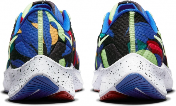 Кросівки Nike Air Zoom Pegasus 38 A.I.R. Kelly Anna London DD1827-001 р.US 12,5 різнокольоровий